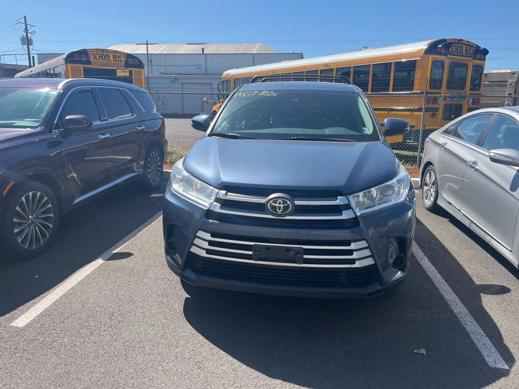 2017 Toyota Highlander LE