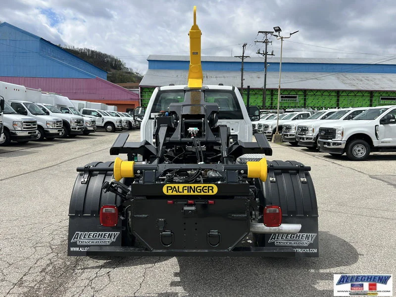 2025 Ford F-600 Super Duty Chassis Cab XL - Photo 7