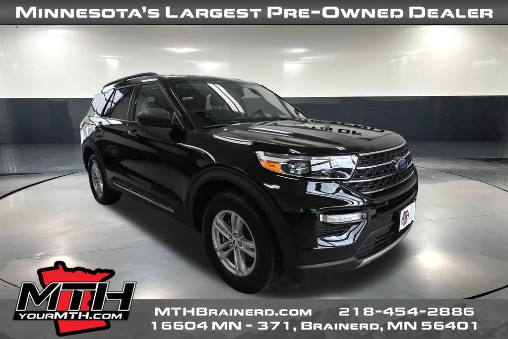 2022 Ford Explorer XLT 4WD's photo