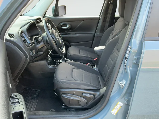Used 2017 Gray Jeep Latitude image 20