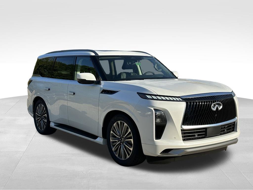 Used 2027 White INFINITI LUXE image 6
