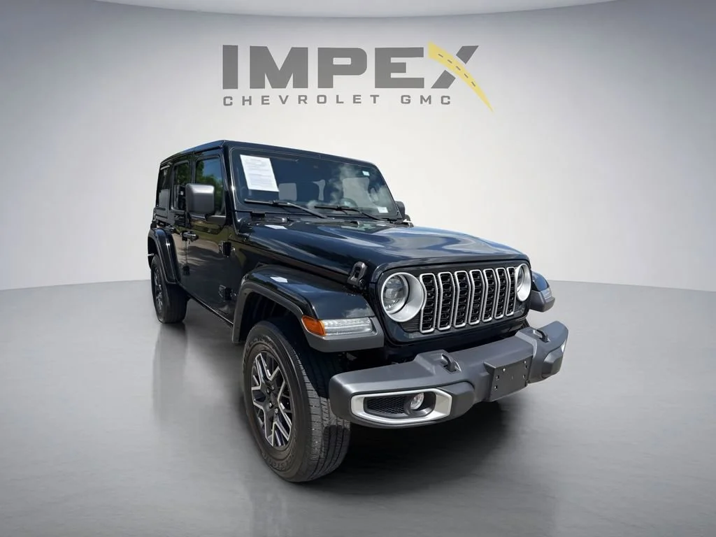 Used 2025 Black Jeep Sahara image 7