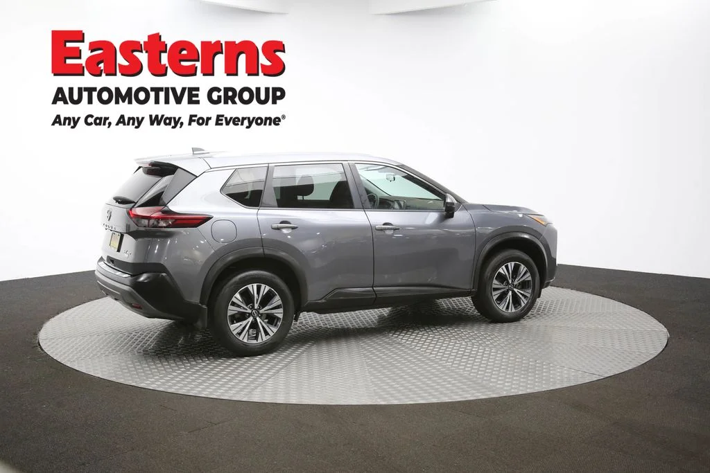 Used 2022 Gray Nissan SV image 41