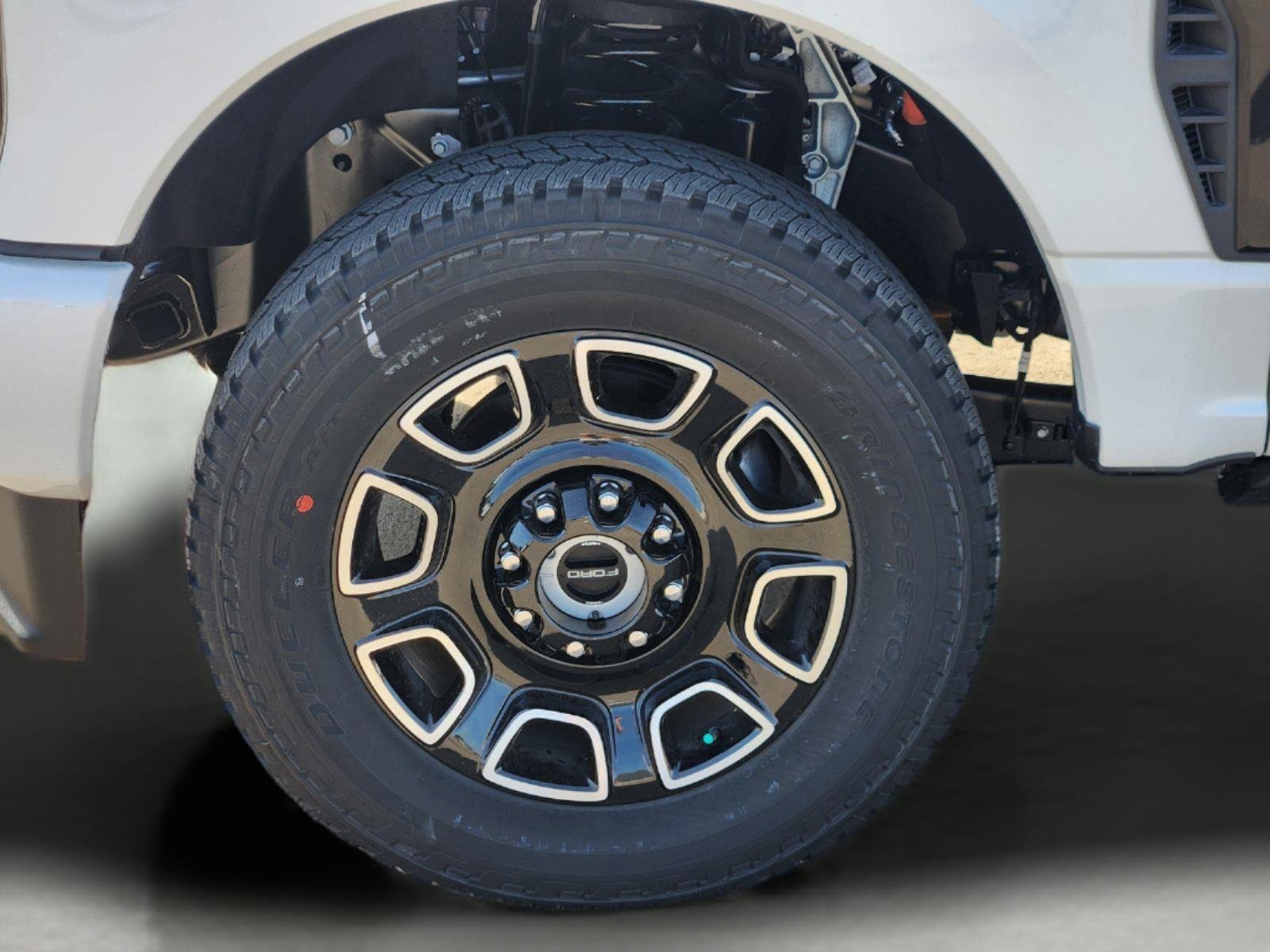 New 2026 Star White Metallic Tri-Coat Ford F-250® Platinum® image 7