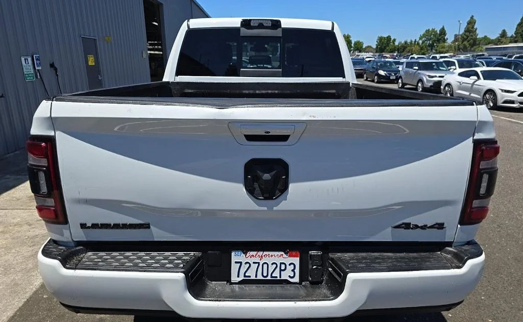 Used 2022 White Ram Laramie image 5