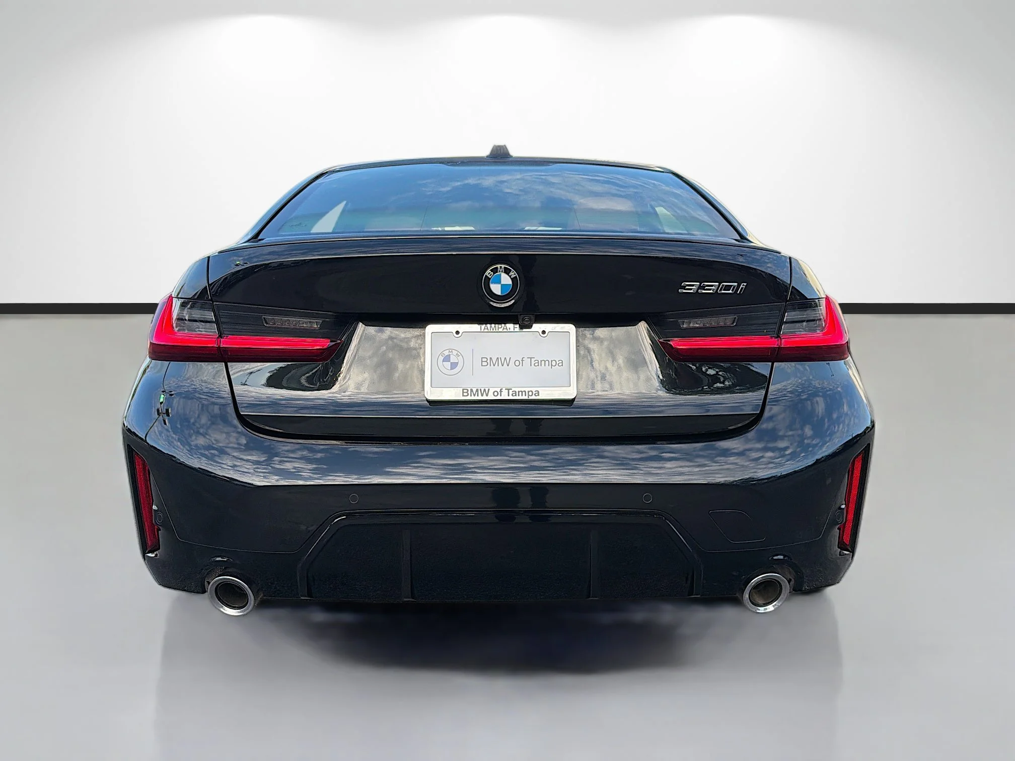 Used 2025 Black Sapphire Metallic BMW 330i image 4