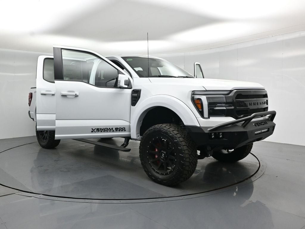 New 2025 Oxford White Ford Lariat image 34