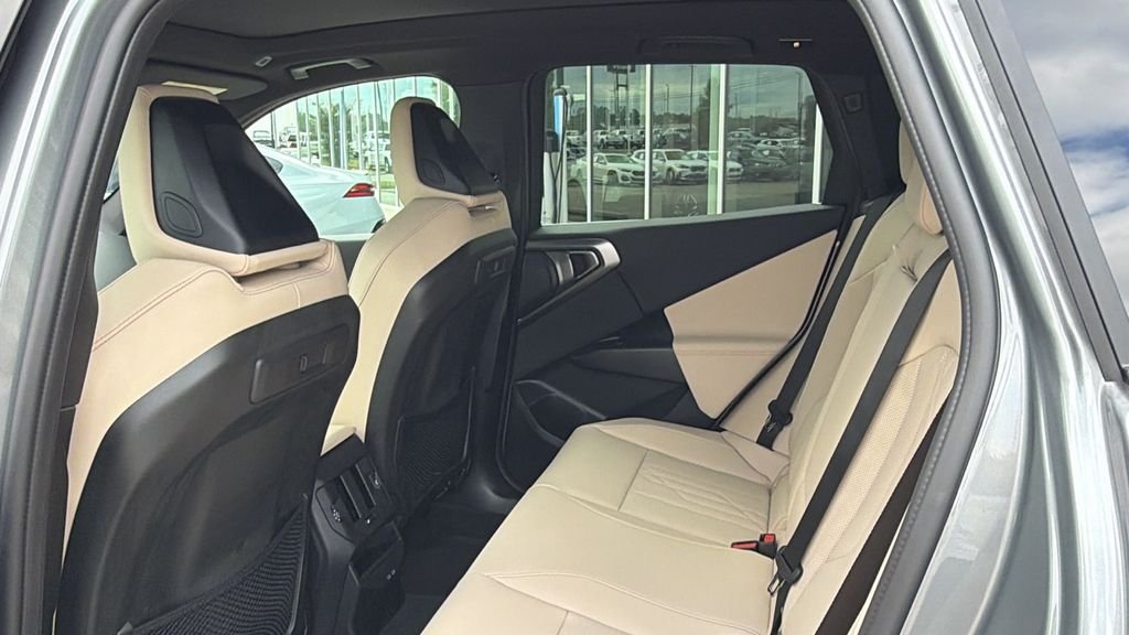 Used 2026 Gray BMW 30 xDrive image 23