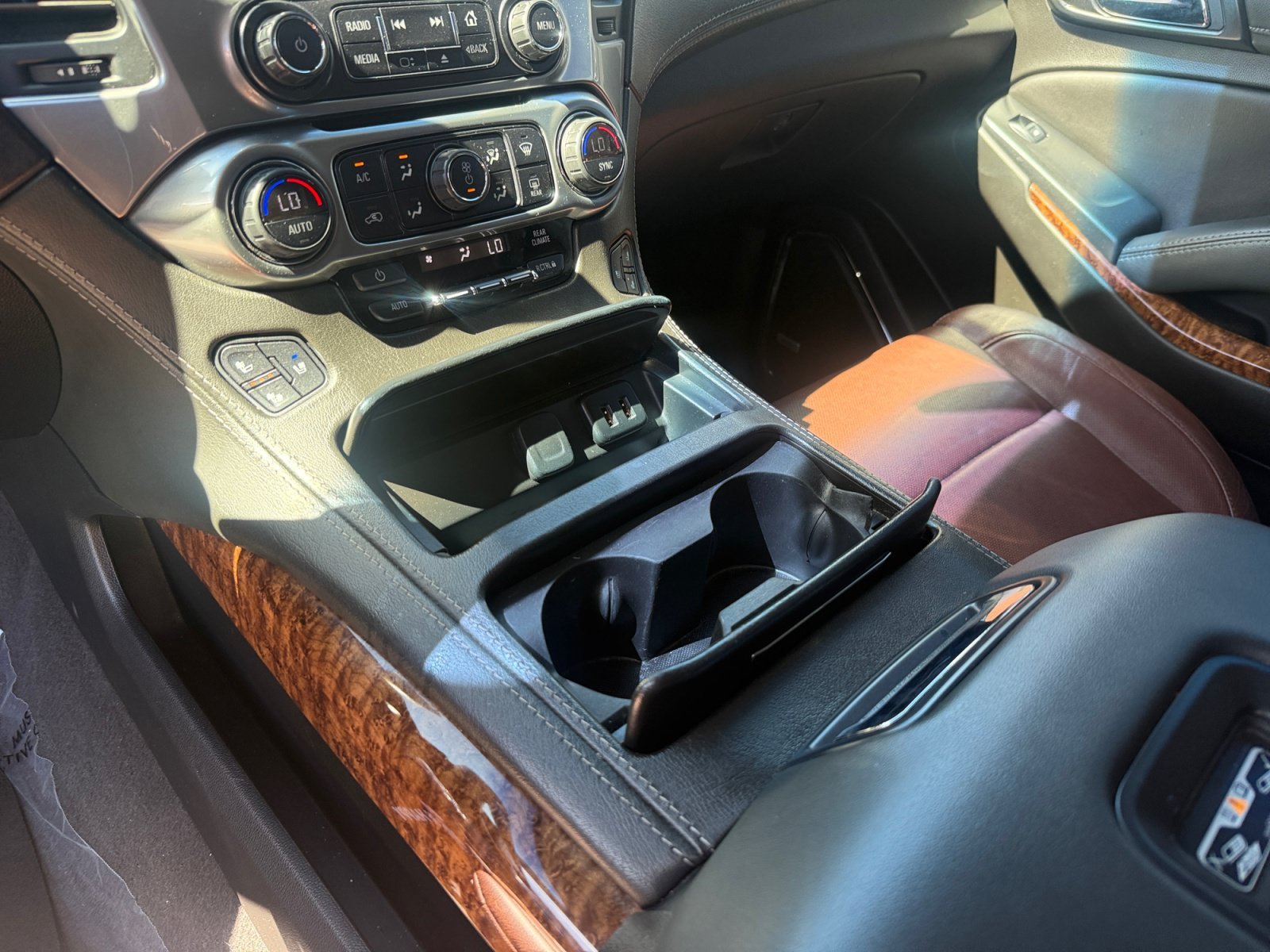 Used 2020 BLACK Chevrolet Premier image 13