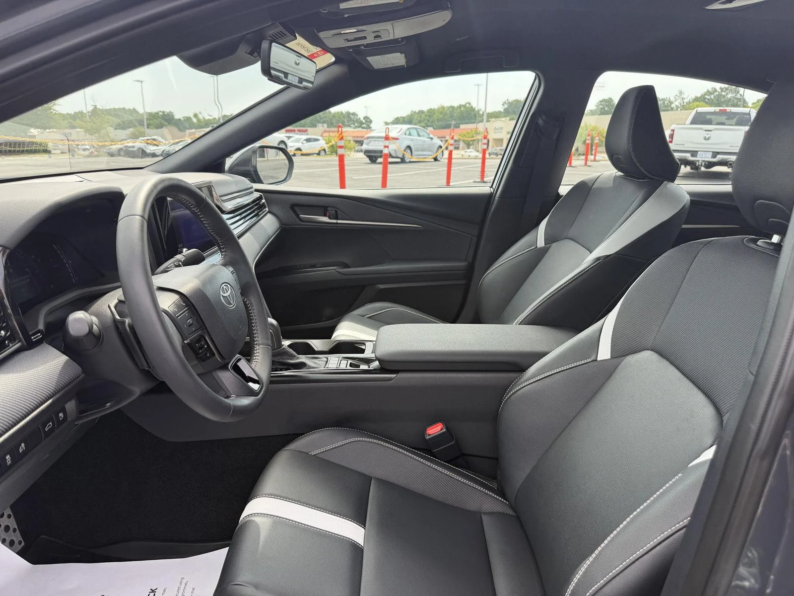 Used 2025 Underground Toyota SE image 11