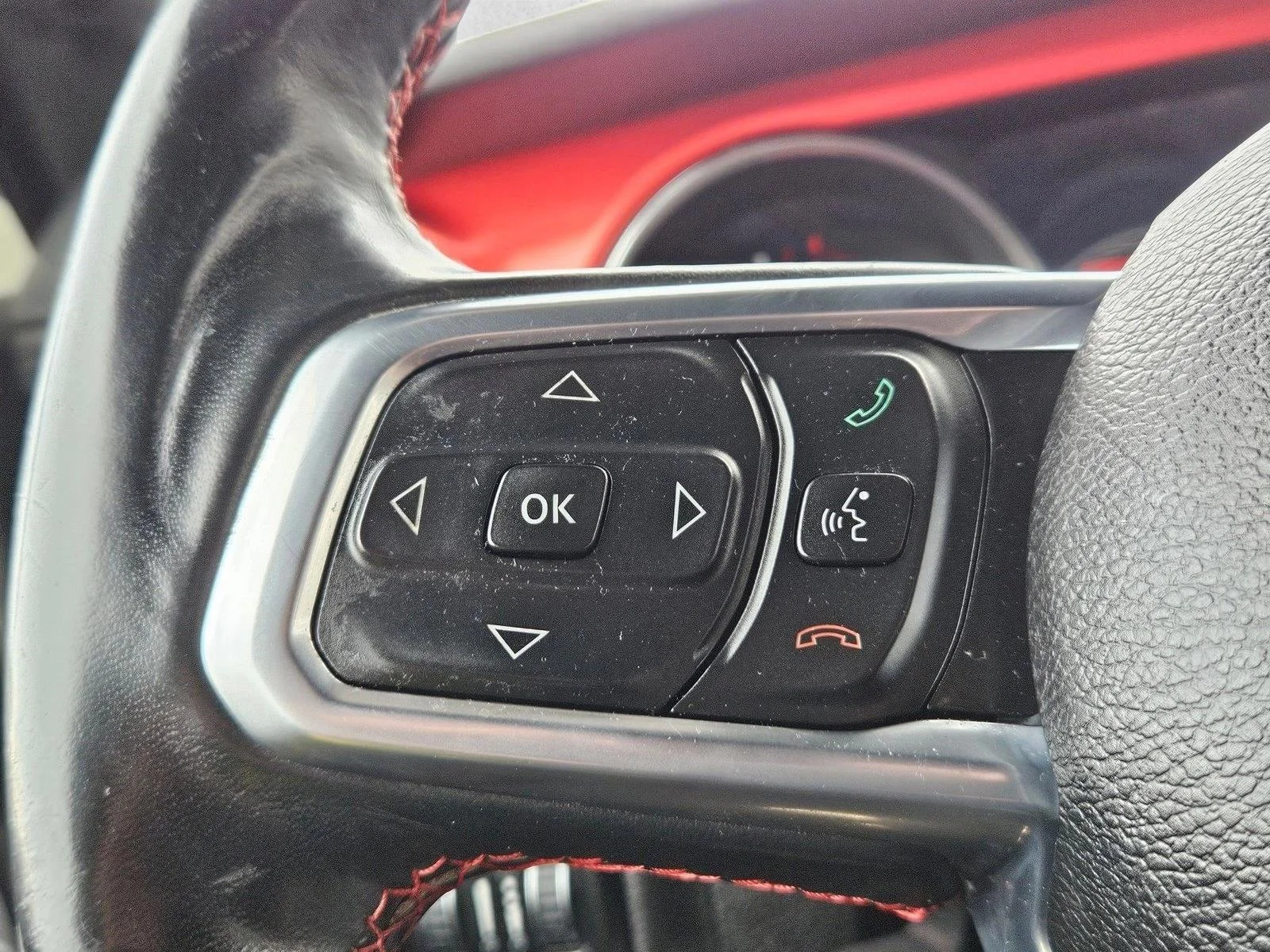 Used 2019 Sting-Gray Clearcoat Jeep Rubicon image 25