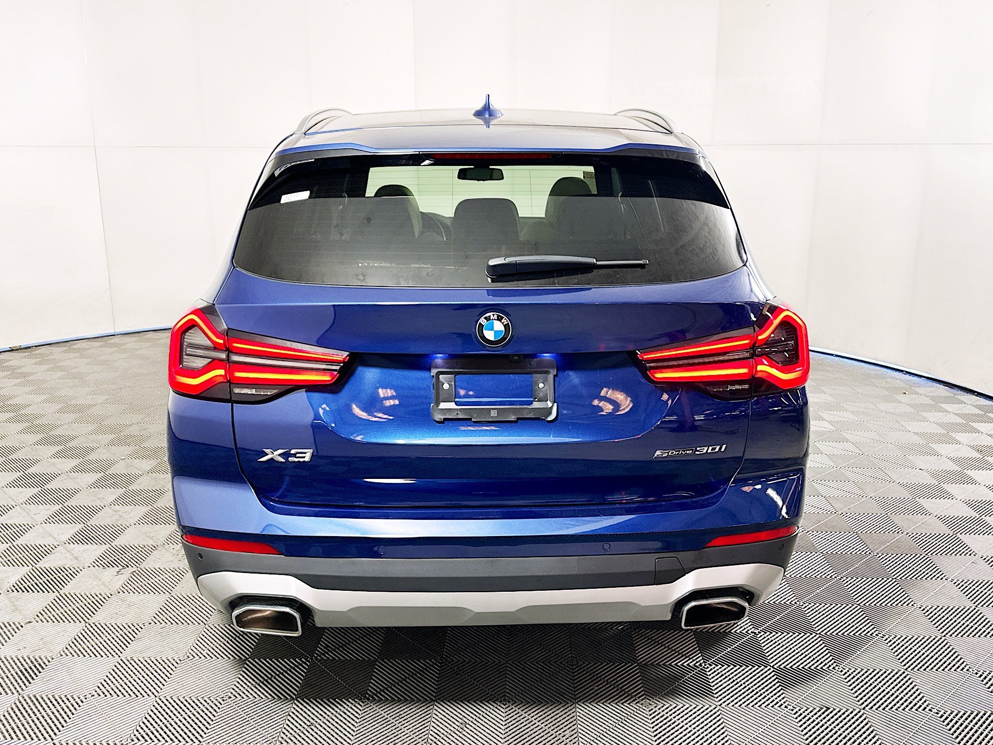 2023 BMW X3 thumbnail 6