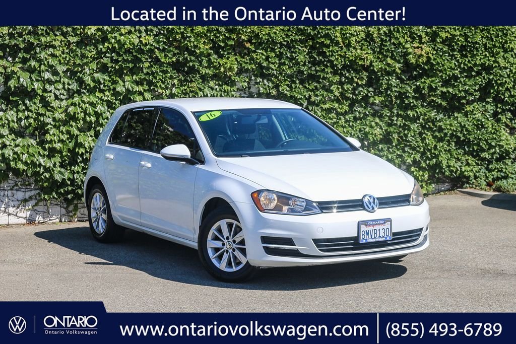 2016 Volkswagen Golf TSI S 4-Door Auto's photo