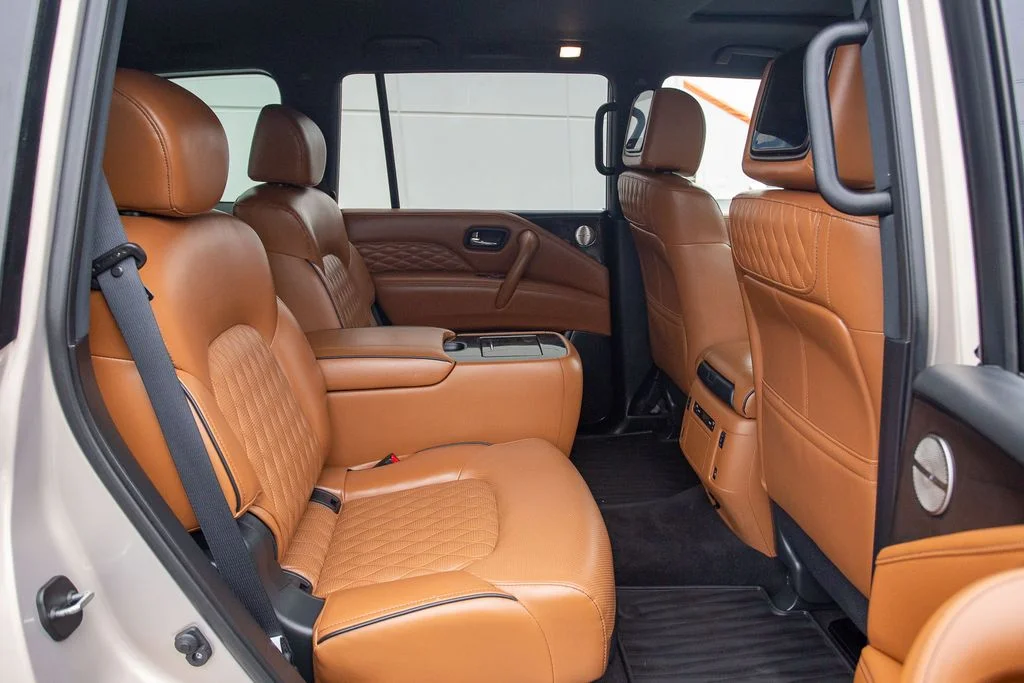 Used 2022 Champagne INFINITI 4WD Sensory image 23