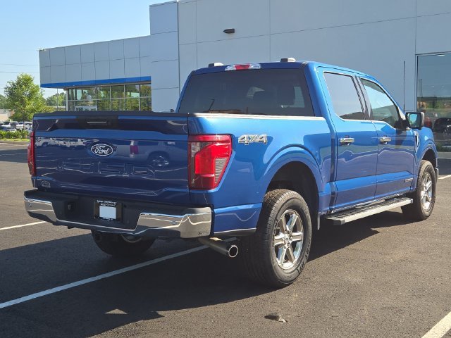 Used 2024 Blue Metallic Ford XLT image 9