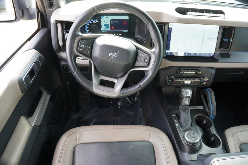 Used 2023 Azure Gray Metallic Tri-Coat Ford Wildtrak image 20