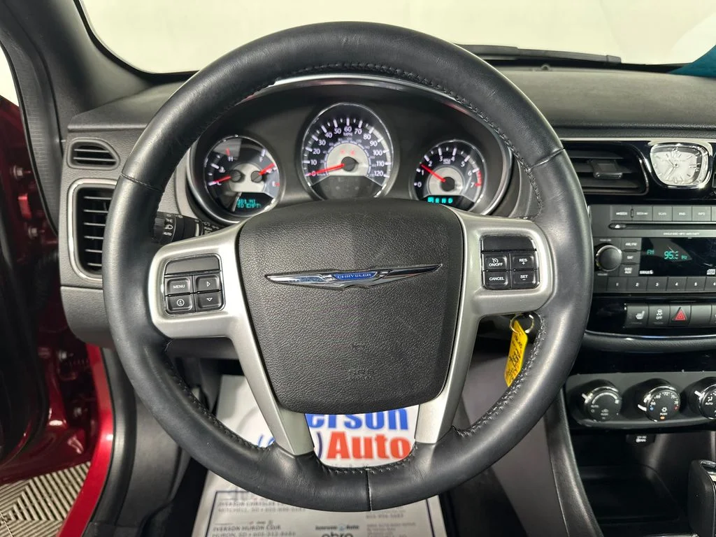 Used 2013 Red Chrysler Touring image 18