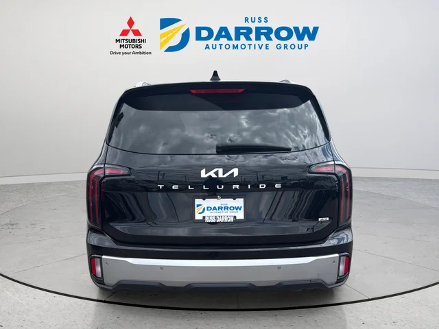 Used 2023 Black Kia EX image 4