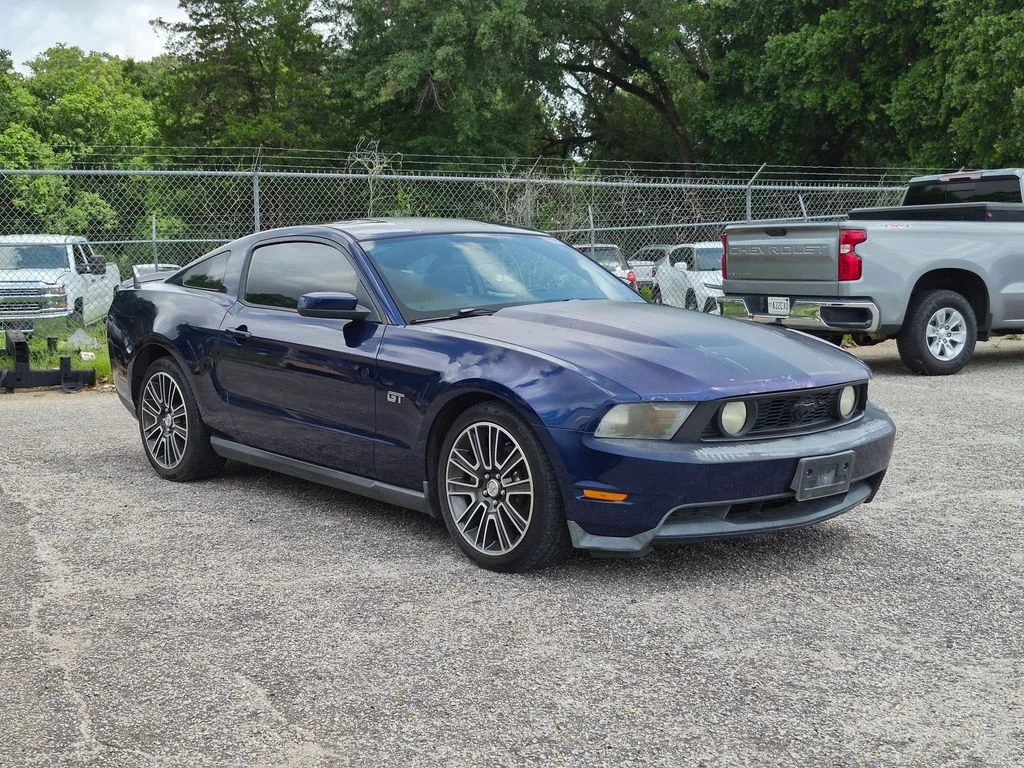 Used 2010  Ford GT Premium image 7