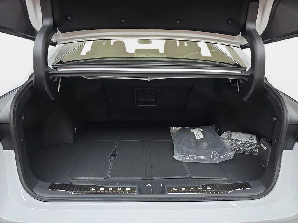 New 2026 Ultra White Lexus PREMIUM AWD image 12