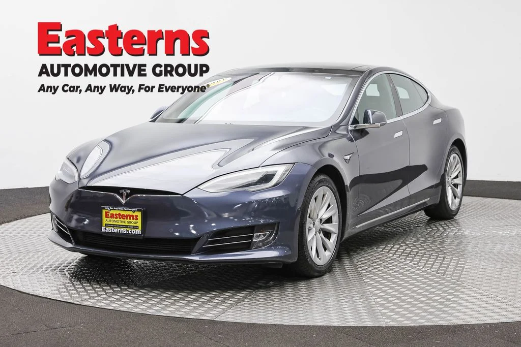 Used 2017 Gray Tesla 90D image 1