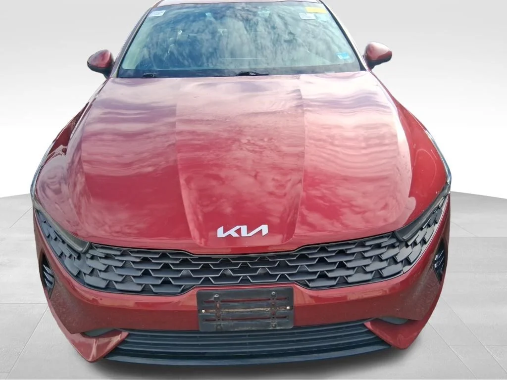 Used 2023 Red Kia LXS image 16