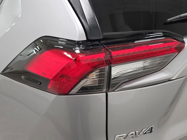 2024 Toyota RAV4 XLE - Photo 28