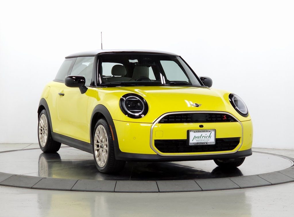 2025 MINI Hardtop Cooper S's photo