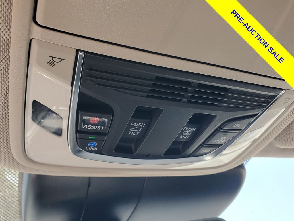 Used 2024 White Acura Technology Package image 35