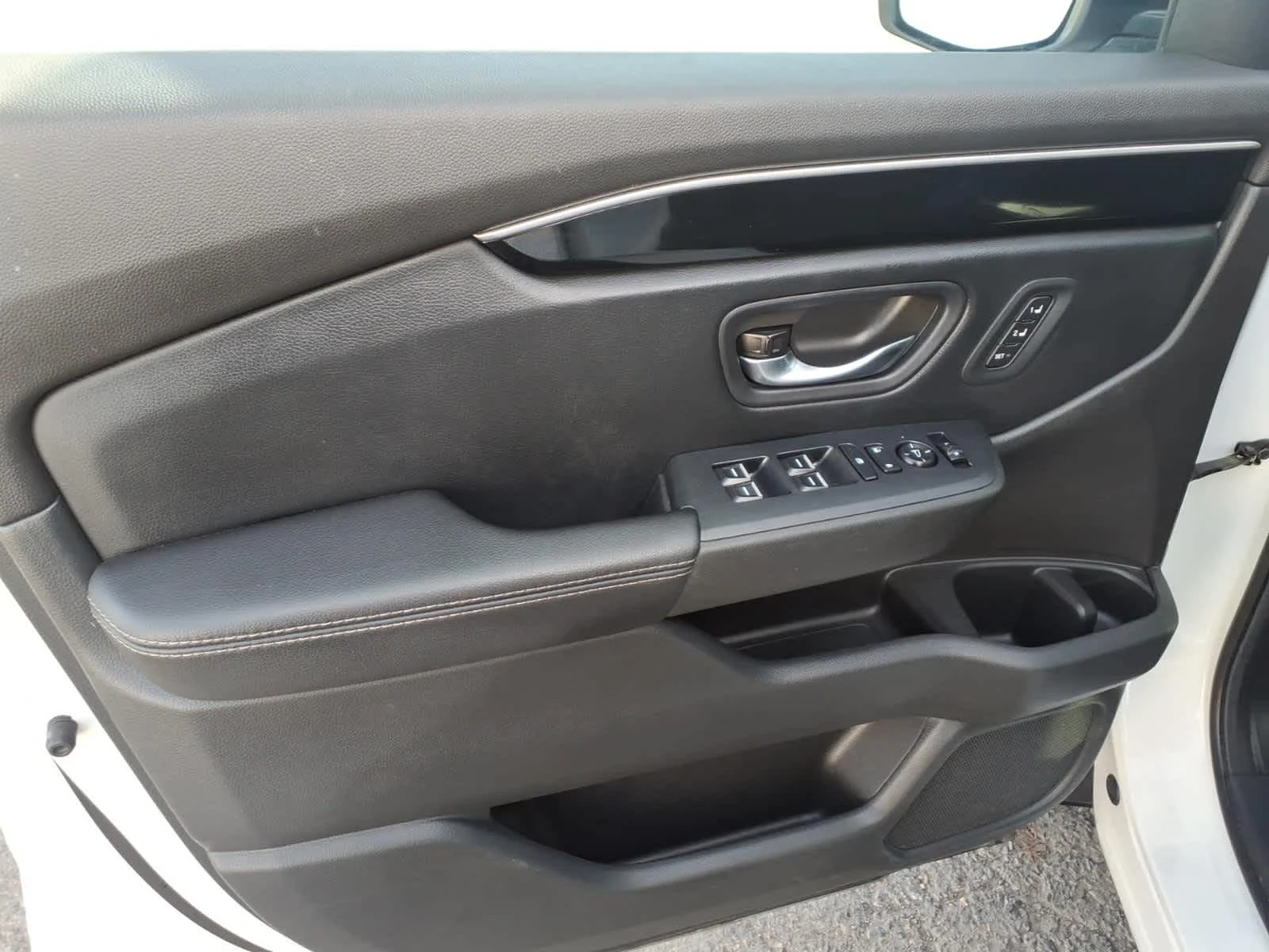 2024 Honda Pilot EX-L - Photo 16