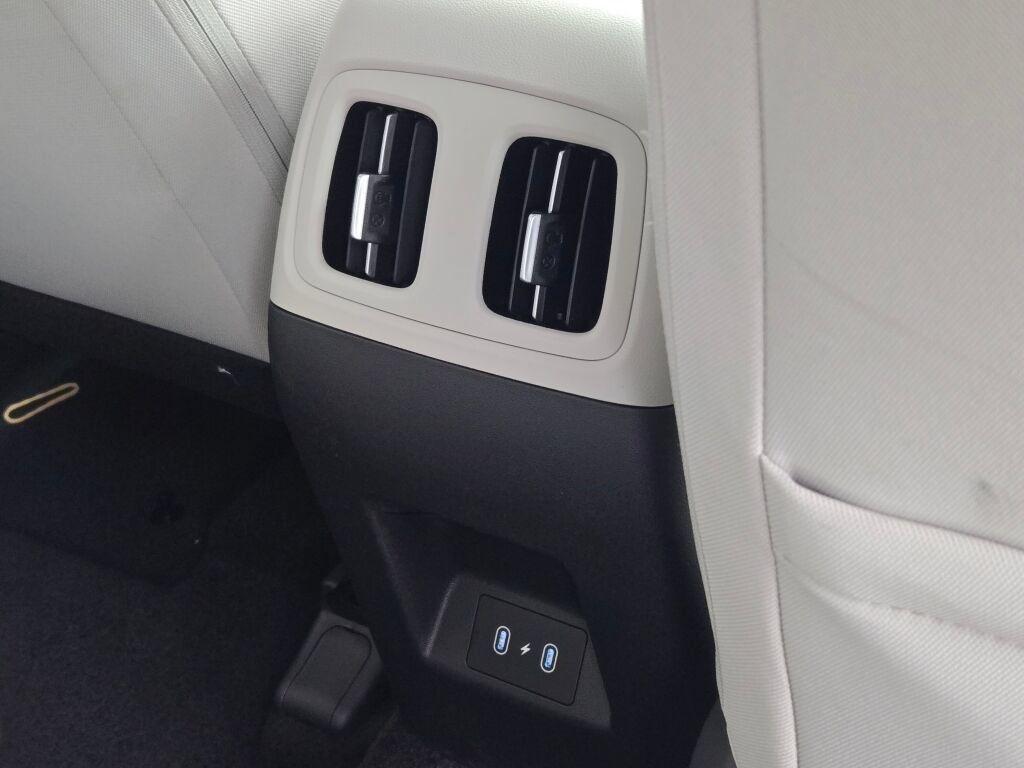 New 2026 White Hyundai SEL AWD image 13