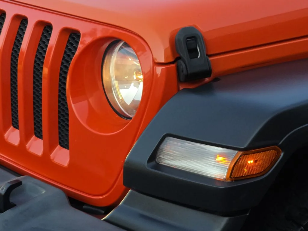 Certified Used 2019 Metallic Jeep Unlimited Sport image 27
