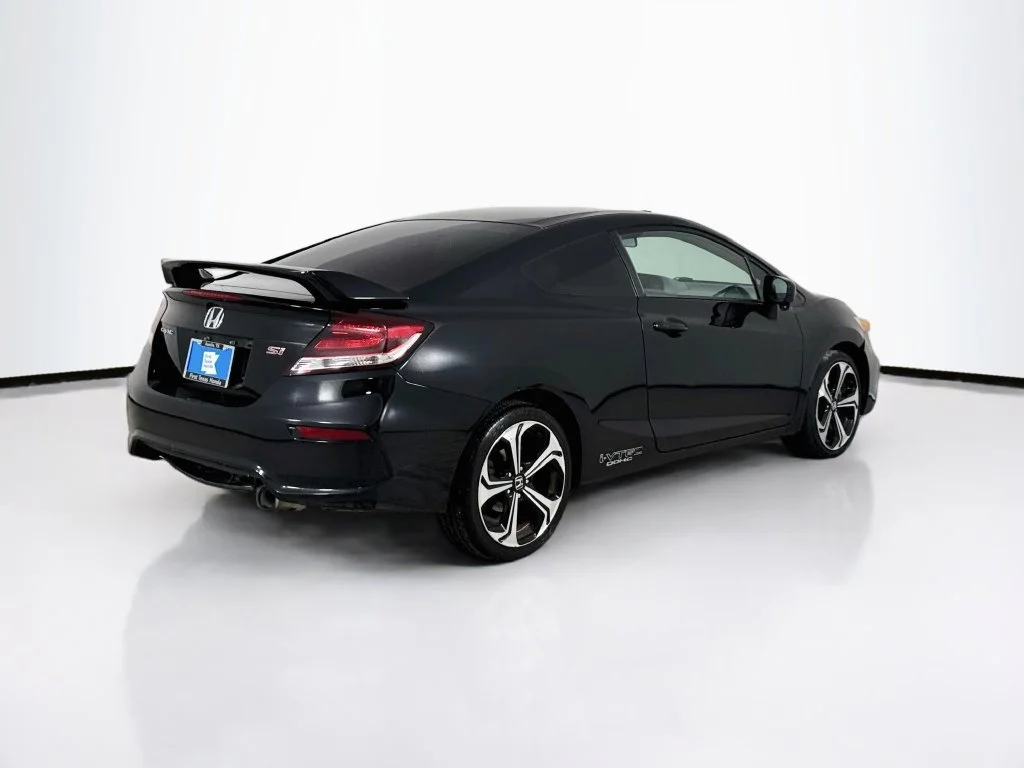 Used 2015 Crystal Black Pearl Honda Si image 7