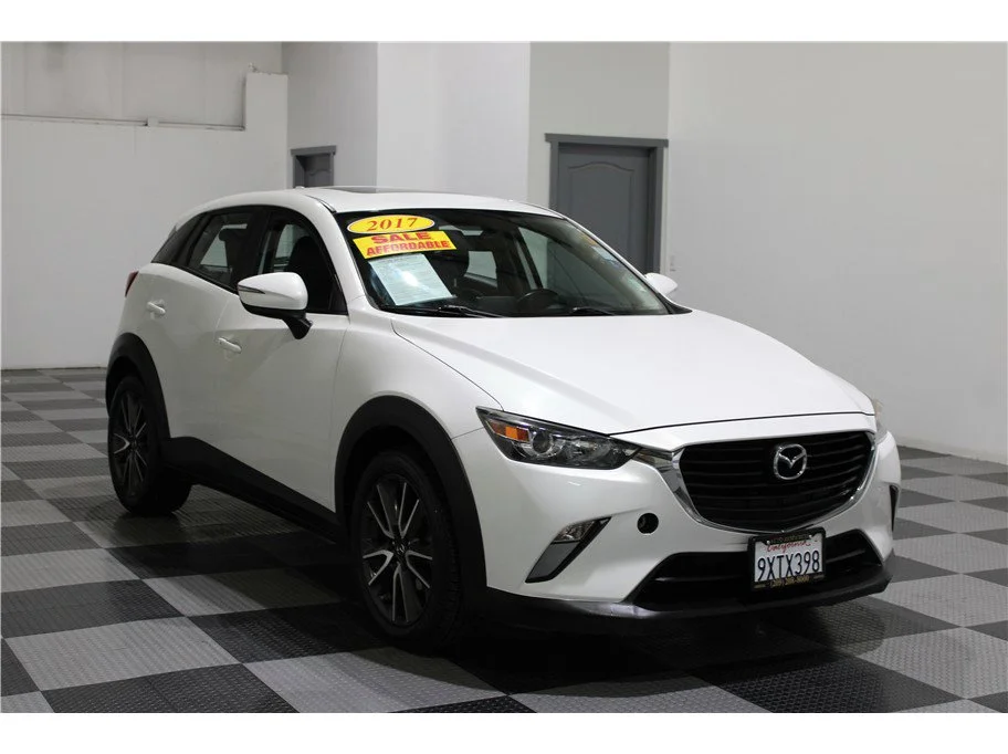 Used 2017 Crystal White Pearl Mica Mazda Touring image 3