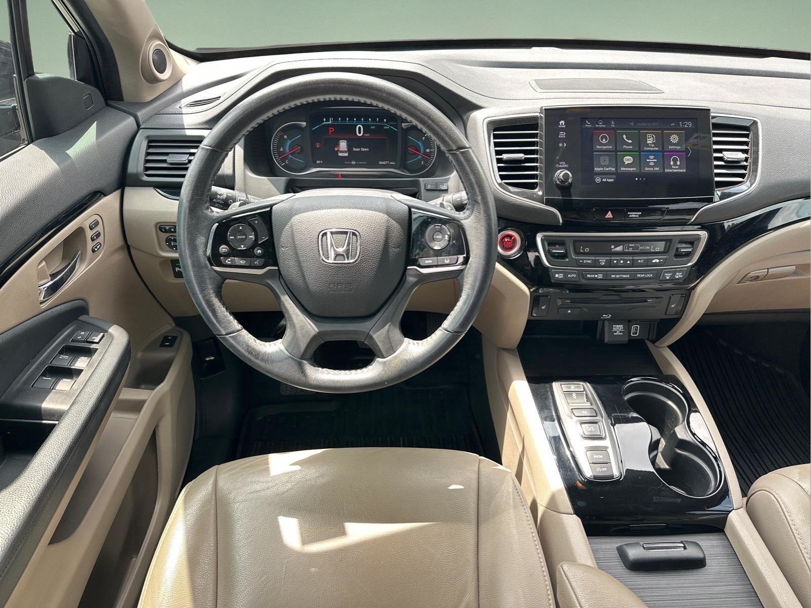 2021 Honda Pilot Touring - Photo 16