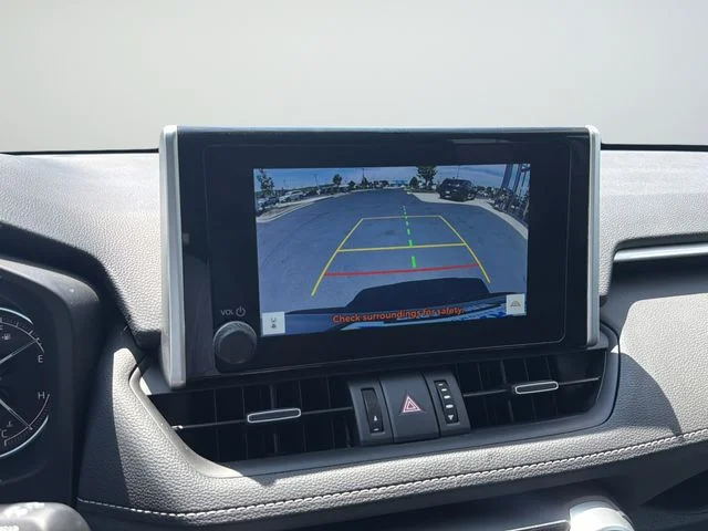 Used 2025 Silver Toyota XLE Premium image 27