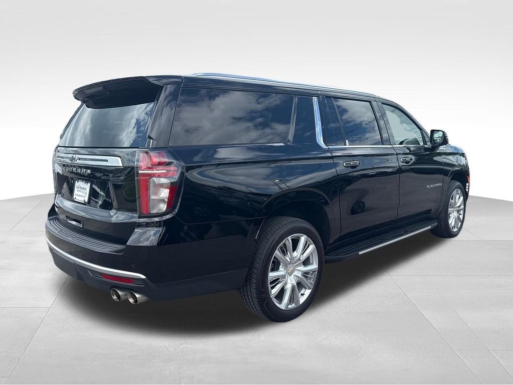 Used 2024 Black Chevrolet High Country image 5