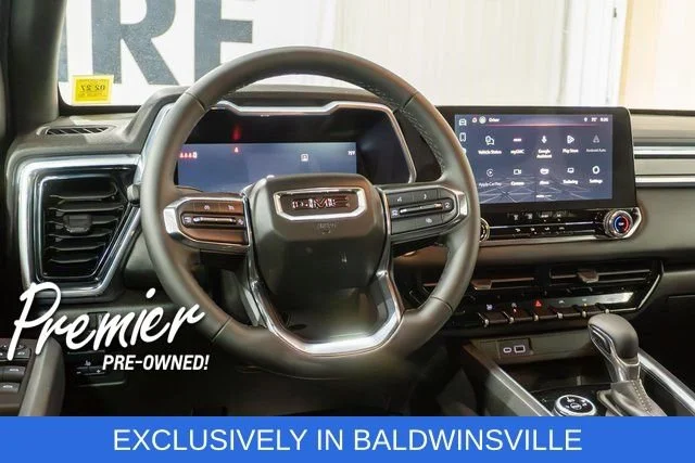 Used 2025 Summit White GMC Elevation image 12