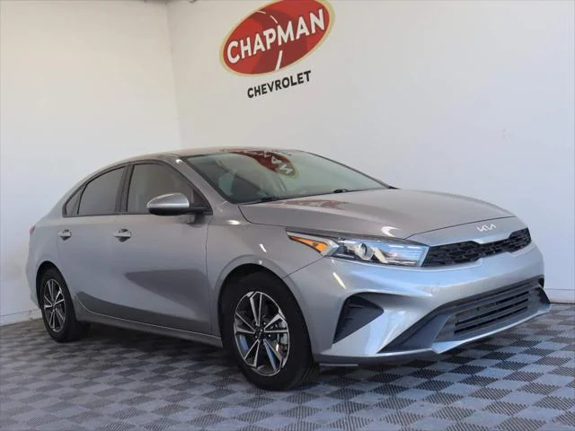 2023 Kia Forte LXS AT's photo
