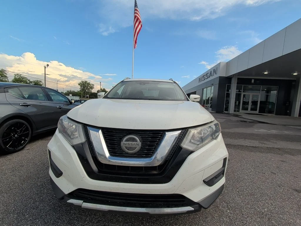 Used 2019 White Nissan SV image 2