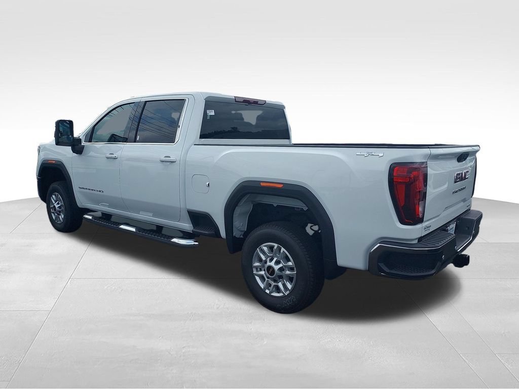 New 2026 Summit White GMC SLE image 3