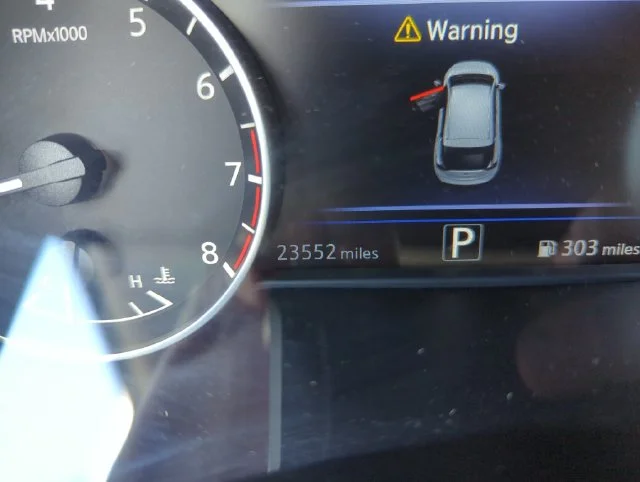 Used 2019 Brown Nissan SL image 48
