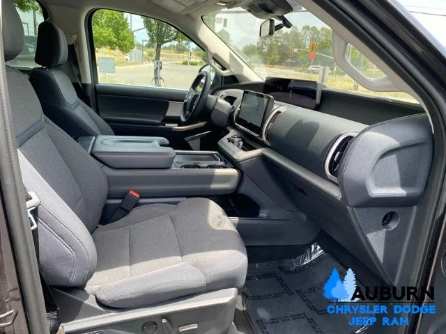 Used 2025 Gray Ford Active image 22