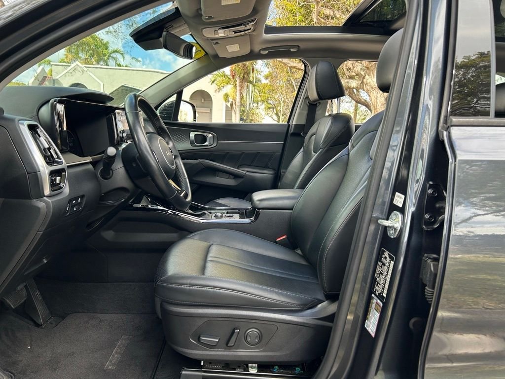2023 Kia Sorento SX - Photo 16