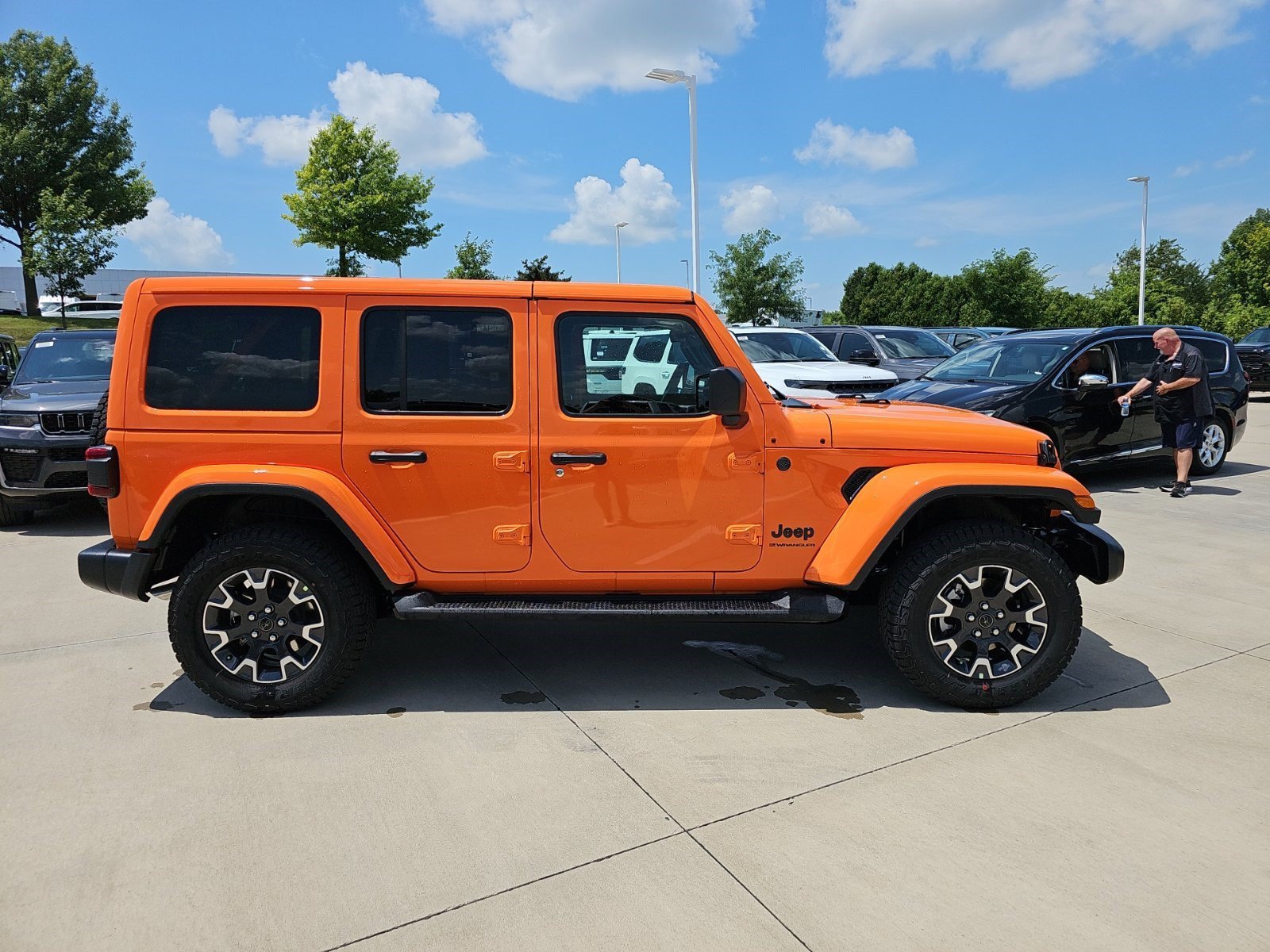 New 2026 Joose Jeep Sahara image 6