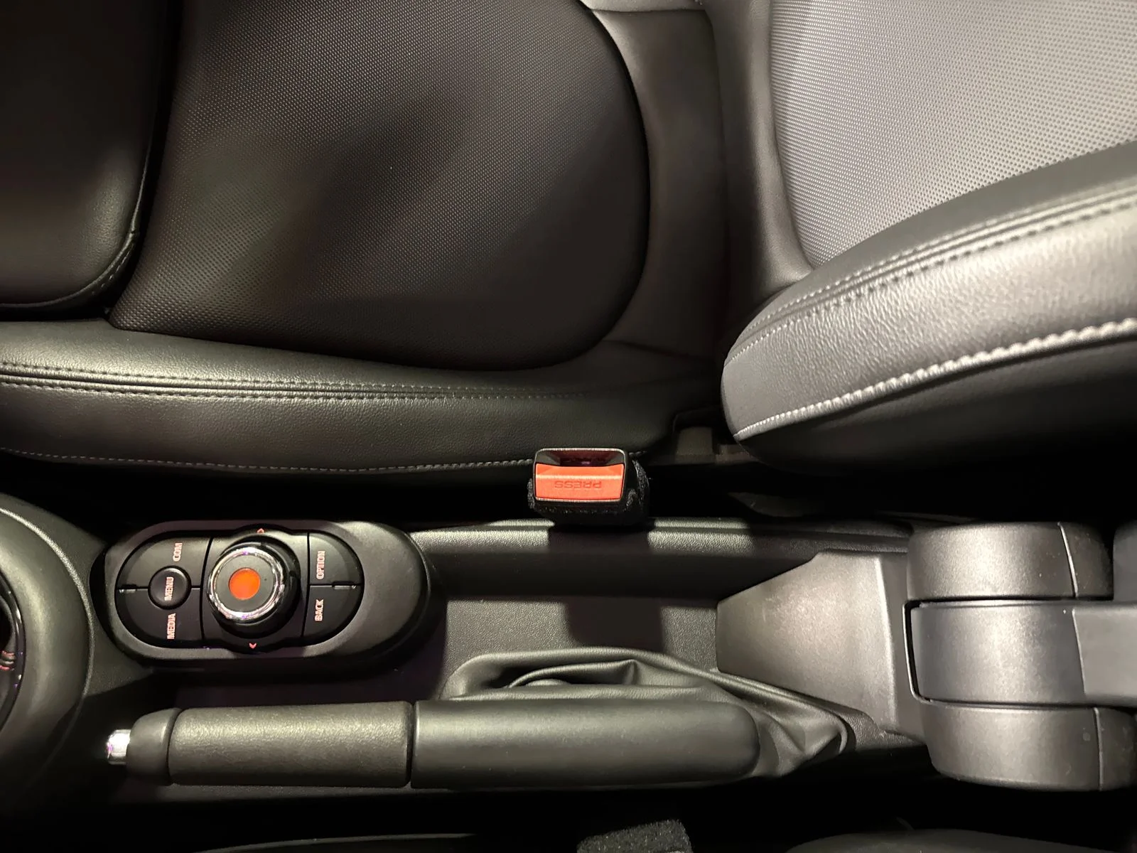 Used 2019 Gray Metallic MINI Signature image 23
