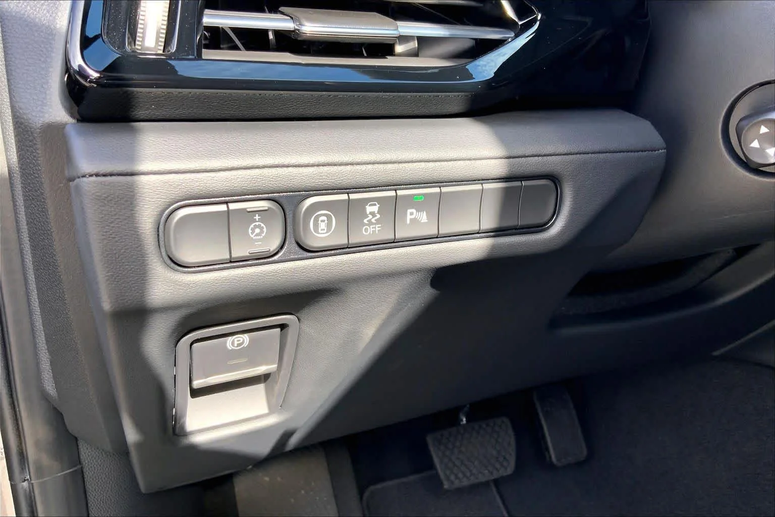 New 2026 Liquid Carbon Metallic Acura w/Technology Package image 15
