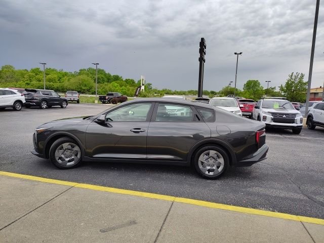 Used 2025 Gray Kia LX image 4