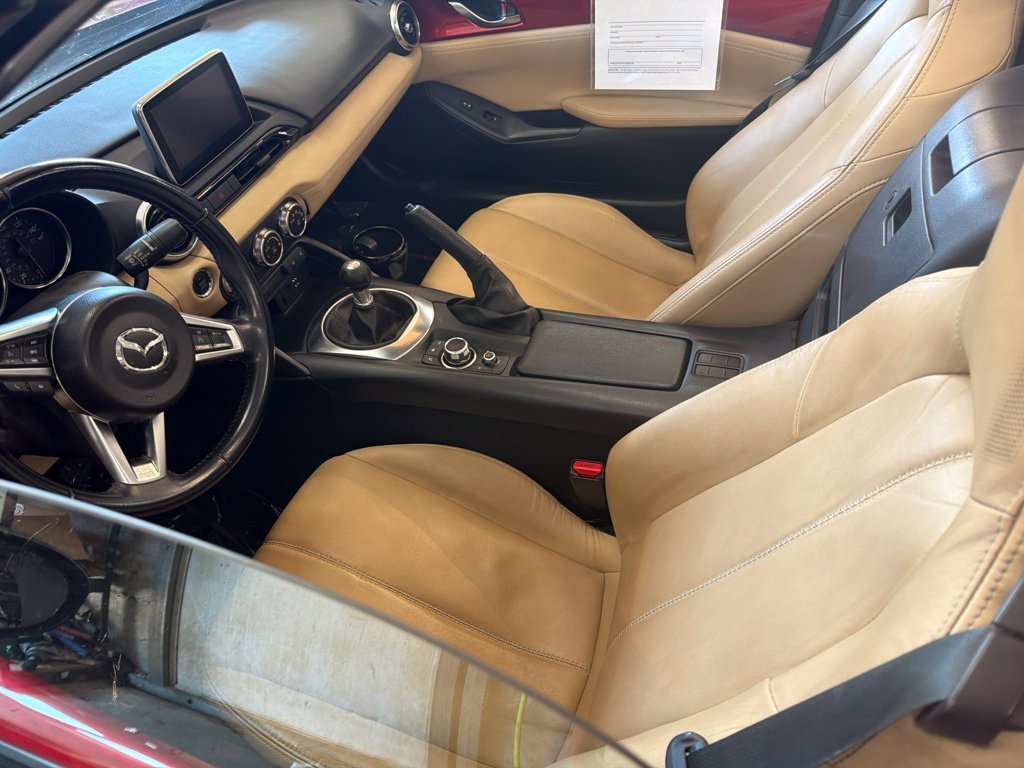 Used 2016 Red Mazda Grand Touring image 5