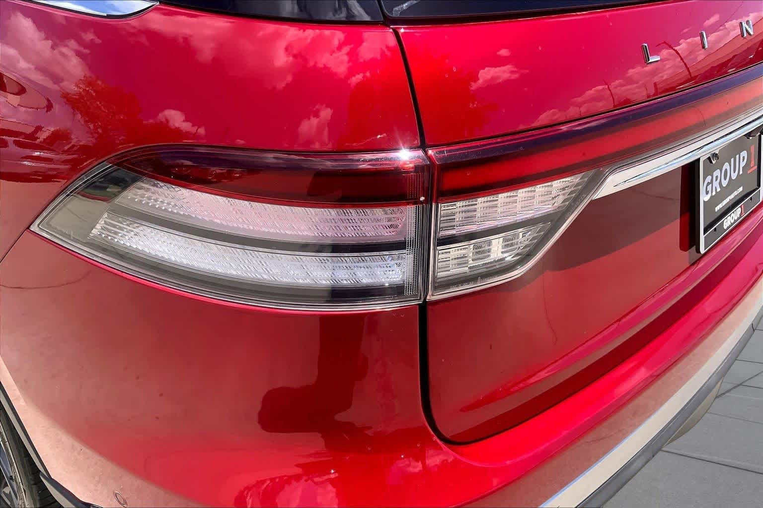 Used 2020 Red Carpet Metallic Tinted Clearcoat Lincoln Reserve image 29